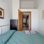 Апартаменты Flamingo House