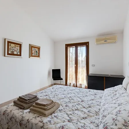 Flamingo House * Càbras