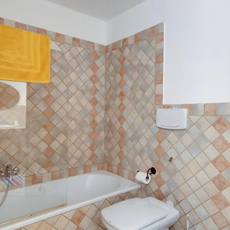 Apartment Flamingo House Càbras